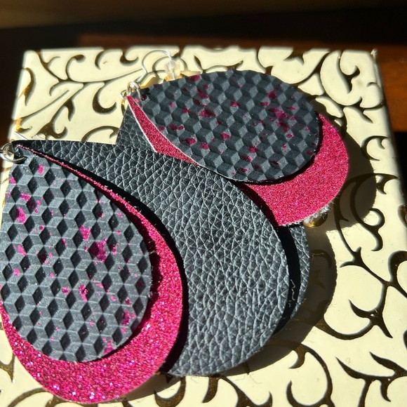 Black and Pink Layered Earrings- leather- handmade- new- great gift - Picture 1 of 6